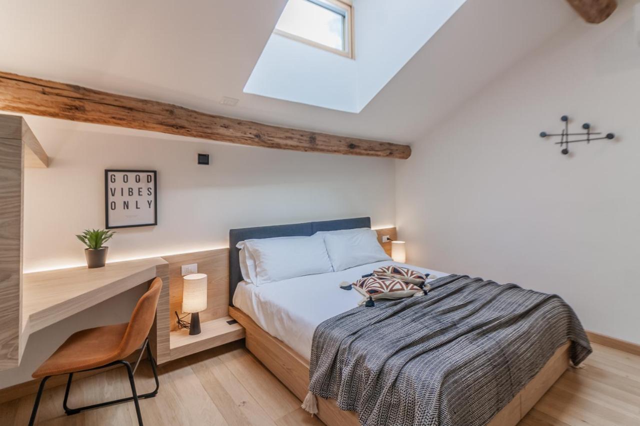 Casa Magenta Lejlighed Como Eksteriør billede