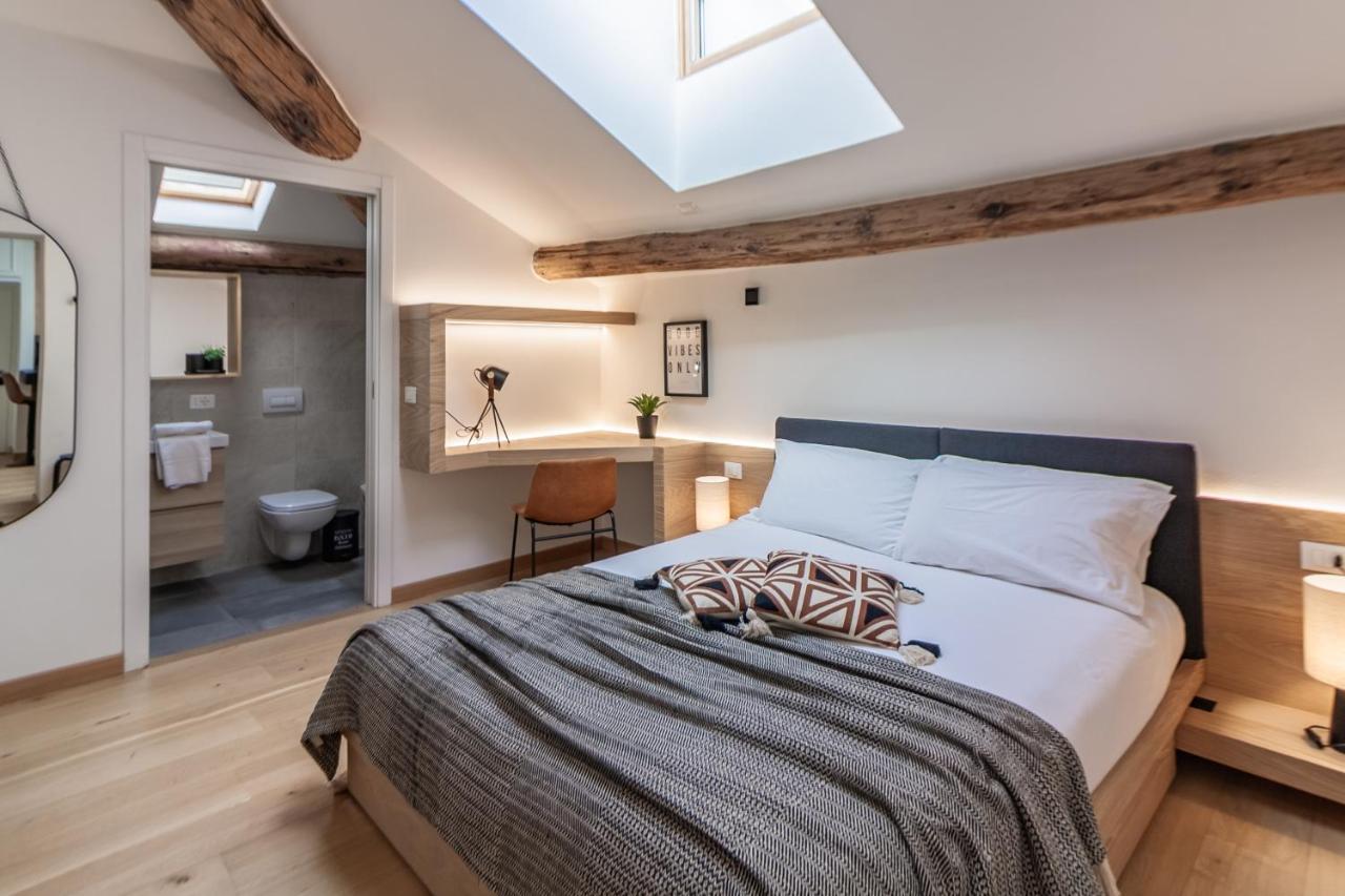 Casa Magenta Lejlighed Como Eksteriør billede